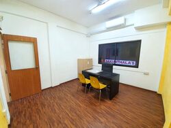 Flanders Square (D8), Office #620033791